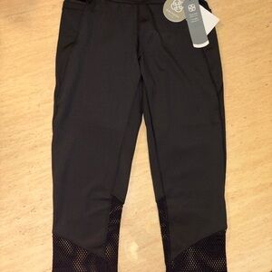 Daisy Fuentes Black Activewear Leggings